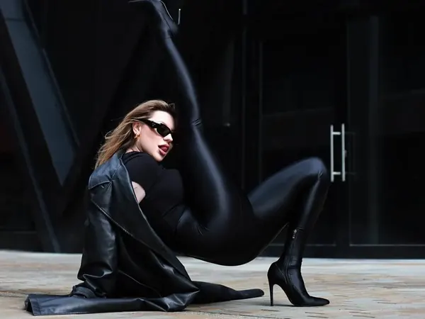 Heels dance classes in Plymouth